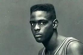 NBA纪实连载76：球风华丽的克里斯韦伯，如果巅峰期在小球时代图片