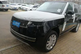 大哥为帮“表妹”冲业绩，内部员工价拿下路虎揽胜，库存车真香！图片