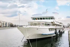 大船每天耗油量有多少？一天用掉一个加油站？名副其实的油老虎图片