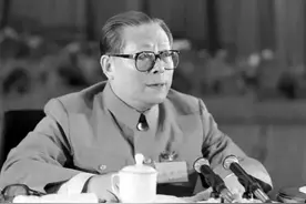 2009年，江主席说：如果说我还有一点成绩，就是军队一律不得经商图片