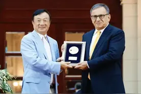 华为崛起靠得谁？两千科学家有30%的外国人，华为在全球为凤筑巢图片