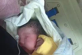 女子连生4女被要求离婚，第五胎产下男孩，当事人：丈夫很高兴，但不知道婚姻能否继续图片