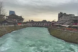 无坝引水，自流灌溉，都江堰为什么会是世界级的水利工程？图片