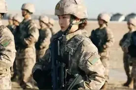 21式作训服和作业服，穿起来更加便利，一起来看看我国历年换装图片