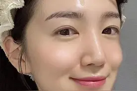 这才是适合40多岁女人的护肤品，2样足够，养颜还省钱了图片