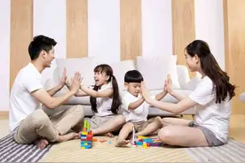 一个孩子随父姓，一个随母姓，看起来公平，但背后却隐藏“危机”图片