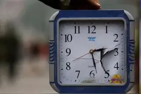 “15年了，我比姐姐大9岁了……”图片