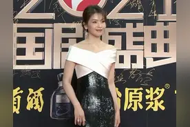 又是红毯！女星“拼身材”成关键，杨颖秀裸背，但我被董洁惊艳了图片