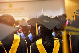 回国政策松绑！这些入境要求全部取消了？附：赴华攻略图片