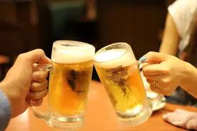 年轻人，你喝的精酿可能是“假”的图片
