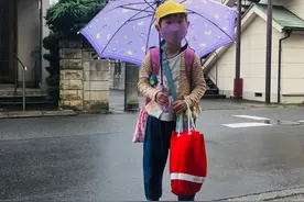 小学本学期第一堂游泳课～大mi和小sa的日本生活连载日记图片