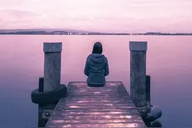 酒后打电话给你的人图片