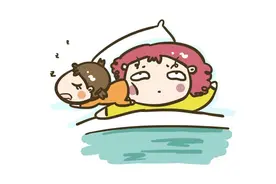 宝宝睡觉满床滚？先别着急，没准是件好事图片