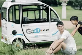 价格3700元起！这2款全封闭电动三轮车，有冷暖空调，边骑边充电图片