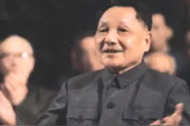 1950年，邓公第一次见年长五岁的继母，便提出为其养老，至死不弃图片