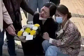 “网暴跳楼母亲”后续：公安介入，有人再出惊人语:活该我很开心图片