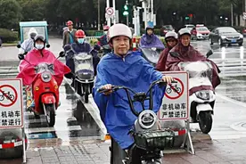 国内随处可见的电瓶车，为啥在日本很少看到，行内人给出3个原因图片