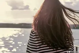 短篇小说：和女同事出差的一夜图片