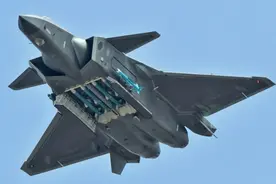 巴军刚列装歼10，又看上了歼20，沙特阿联酋也有意买中国隐形战机图片