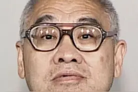 华裔学生迷恋恩师十五年，将母女囚禁衣柜，发泄兽欲简直恶贯满盈图片