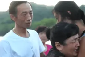 江苏女孩出生三天被遗弃，美国夫妇领养20年后，亲生父母回来相认图片