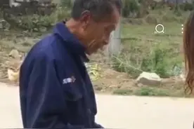 偷了爸爸的拖鞋换糖吃图片