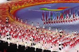 有朋自远方来，不亦乐乎，乐字该怎样读？成都大运会主持人读错了图片