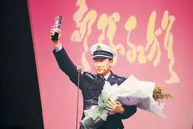 再见谭警官，当年火得一塌糊涂的《谭谈交通》，给他带来了什么图片