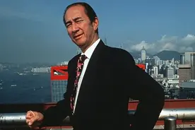 何鸿燊5千亿资产是真的吗？其实他不输李嘉诚，一个太太就有500亿图片