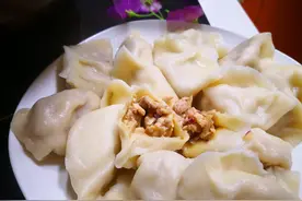 杏鲍菇包饺子，原来这么好吃，鲜香多汁不油腻，一顿2碗不够吃图片