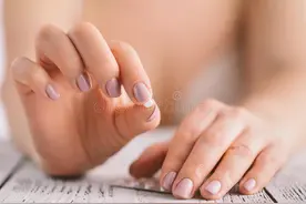女朋友经常吃紧急避孕药，有什么后果？滥用伤身！5种危害要早知图片