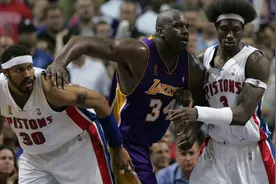 NBA单挑能力最强的10大球星：詹姆斯第9，欧文第8，第一是谁？图片