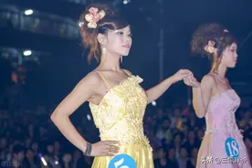 我是男足浴技师，遇到过各种女人，月入上万，被父亲骂“不正经”图片