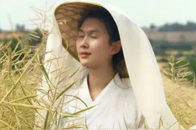 哈尔滨美女高材生：离婚后出家当道士，卖房修道观，25岁当上住持图片