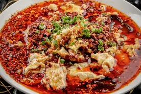 水煮肉片，又硬又柴嚼不烂？只需多做1步，肉片鲜香滑嫩，真下饭图片