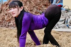 董明英：24岁嫁46岁农村老汉，不顾反对生下二女，孩子也会爬行吗图片