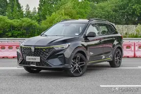 年轻化外观和智能化配置，新款荣威RX5 PLUS竞争力如何？图片