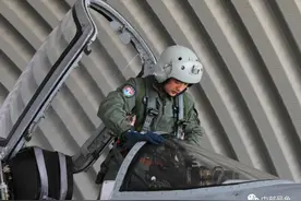 向战奋飞，带你看战斗机飞行员的通关秘籍！图片