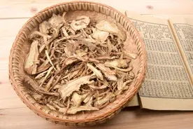 男人的加油站，女人的美容院，乌鸡白凤丸：补肝补肾补气补血图片