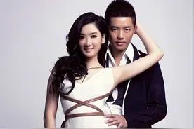 玲花：坚持一生55分账，与曾毅成意难平，婚礼上一个大哭一个大醉图片