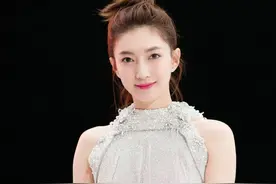 江疏影：曾有社交恐惧症，与胡歌分手7年，她活得更加自信洒脱图片