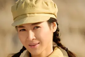 还记得亮剑中护士田雨吗？2012年嫁富豪，却受老公连累沦为老赖图片