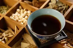 嗓子里总有咳不完的痰，怎么回事？图片