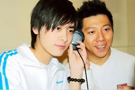 “资本大佬”胡海泉：坐拥58家公司，竟是李佳琦、马天宇资本大佬图片