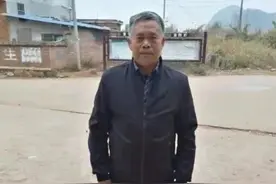 1999年湖南农民养三个继女，种地供她们读书，10年后都成硕士博士图片