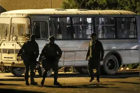 260多名乌军陆续撤离，亚速厂“大鱼”被捕获？泽连斯基：不是投降图片