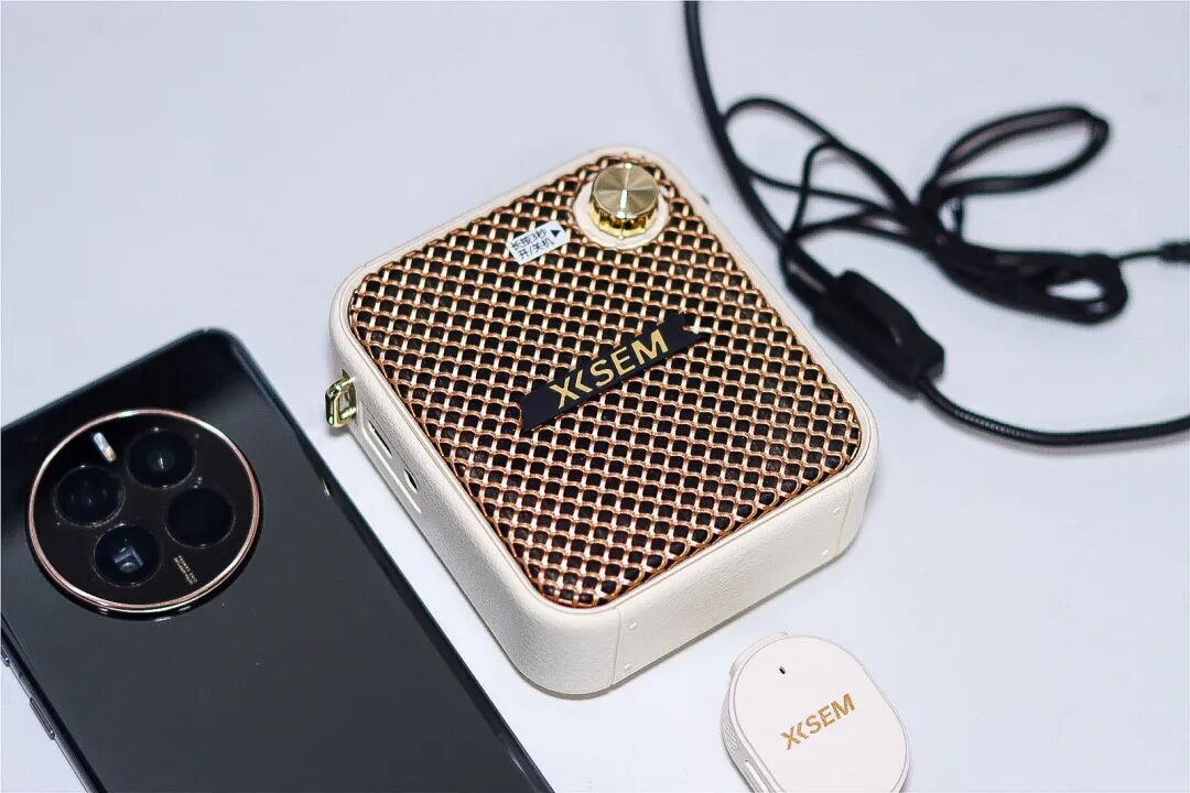 带团讲解总“翻车”?这款小蜜蜂让我告别讲解尴尬