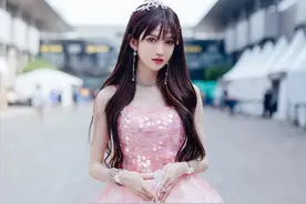 黑屏刷礼物87万，微信都没加？王羽杉曝土豪狂刷礼物内幕：找小舞图片