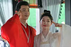 一人毁了整部剧！33岁宋轶惨遭降维打击，输给15岁女孩一点都不冤图片