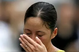 奥运冠军王丽萍：这辈子最大的遗憾，就是夺冠后没能身披国旗庆祝图片